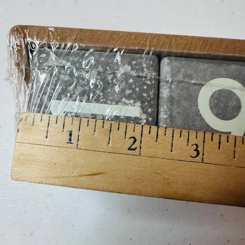 Perpetual Calendar With Month Date Display Block Numbers